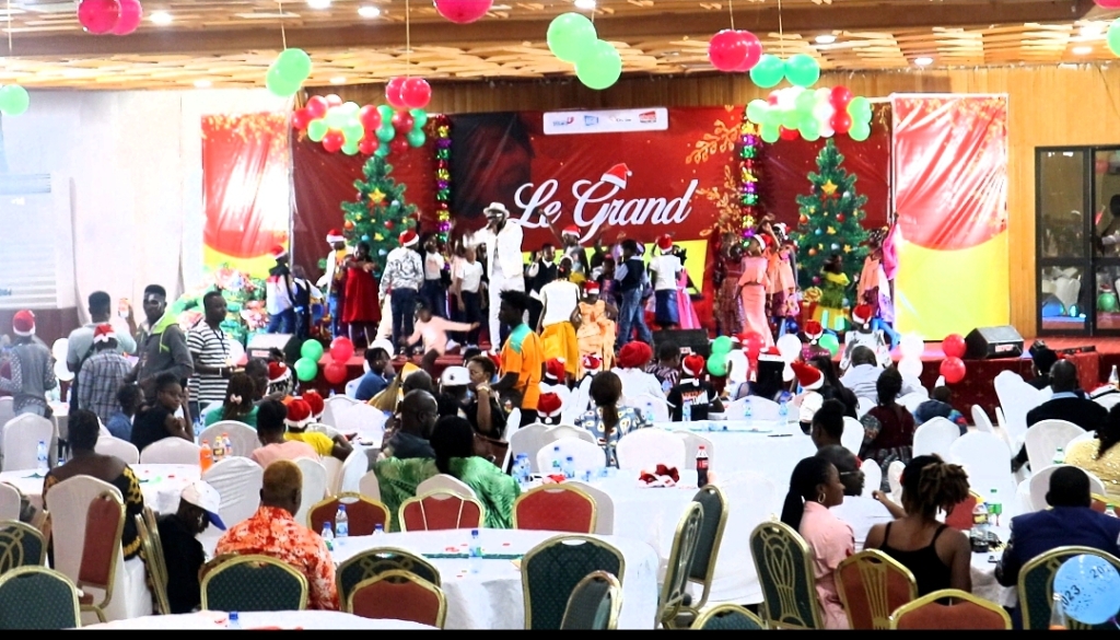Ouagadougou : pari réussi pour la première édition du Grand arbre de Noël