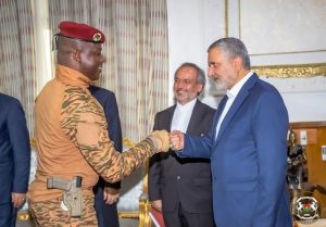 Le Capitaine Ibrahim Traoré reçoit le ministre Iranien de la Coopération